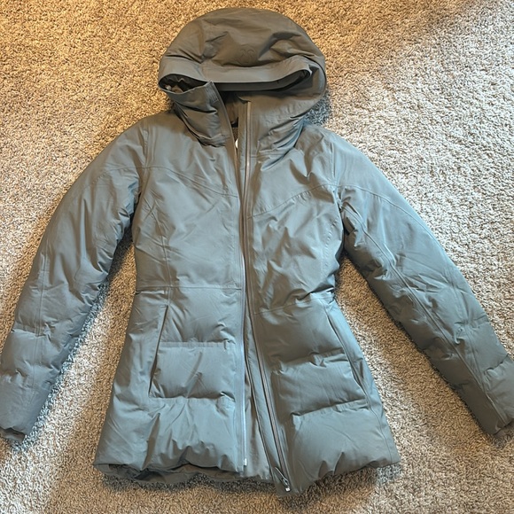lululemon Stretchseal Sleet street jacket - Picture 9 of 11